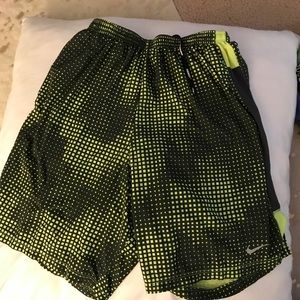 Nike men’s sz Small dryfit running shorts